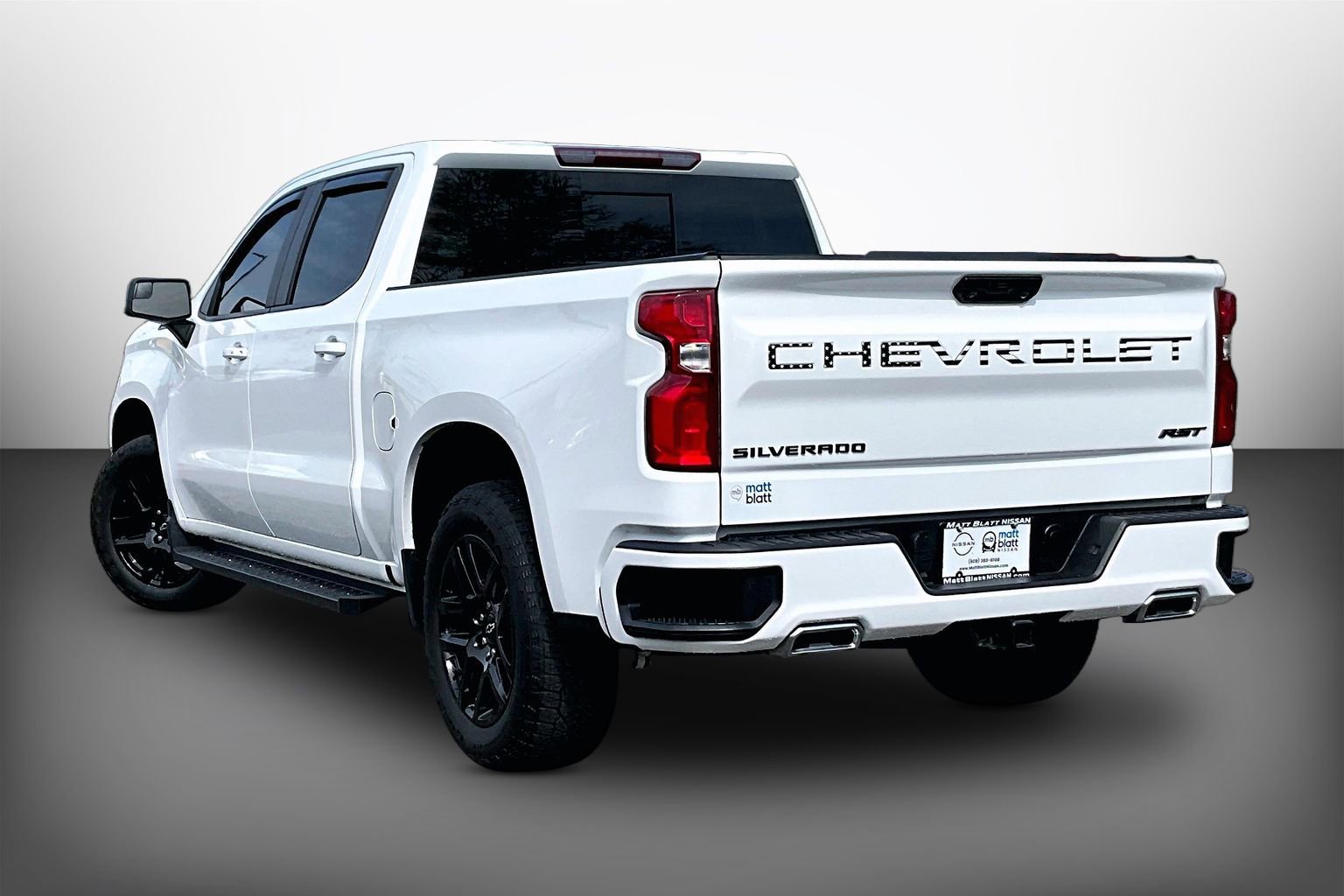 Used 2024 Chevrolet Silverado 1500 RST w/ Convenience Package II AWD/4WD image 11