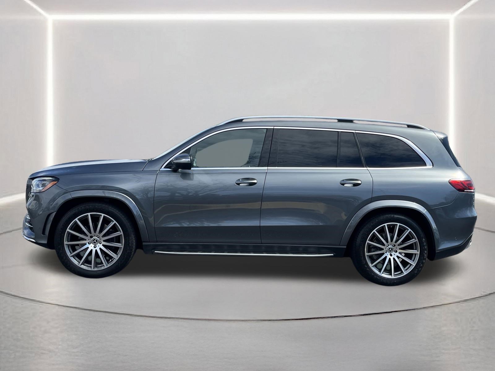 Used 2021 Mercedes-Benz GLS 580 4MATIC image 24