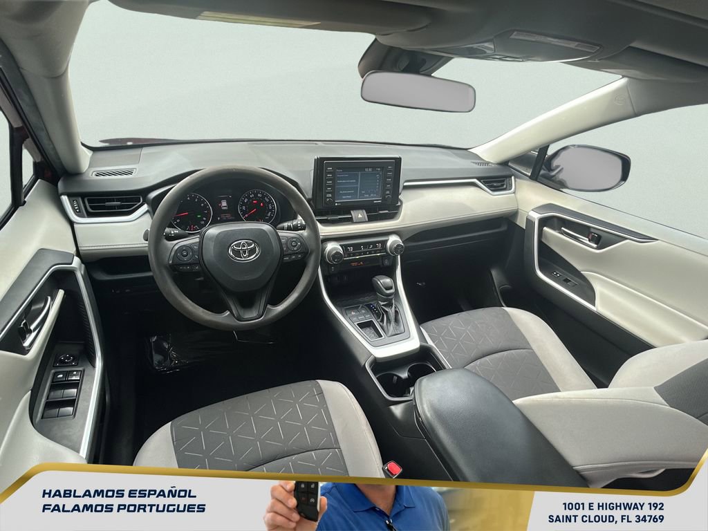 Used 2021 Toyota RAV4 XLE w/ Convenience Package image 24