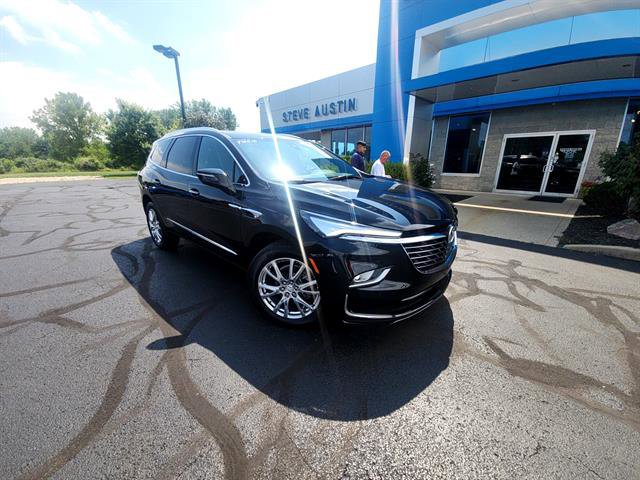 Used 2023 Buick Enclave Essence w/ Experience Buick Package image 1