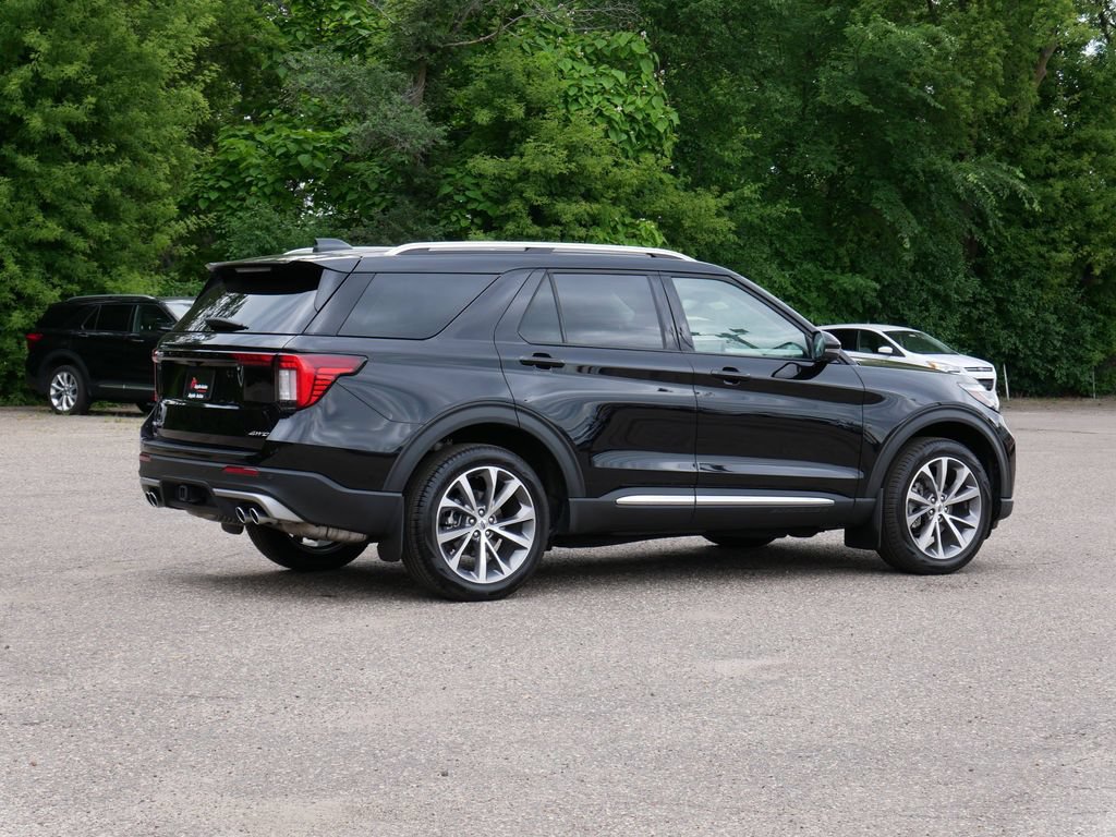 Used 2025 Ford Explorer Platinum w/ Ultimate Package AWD/4WD image 3