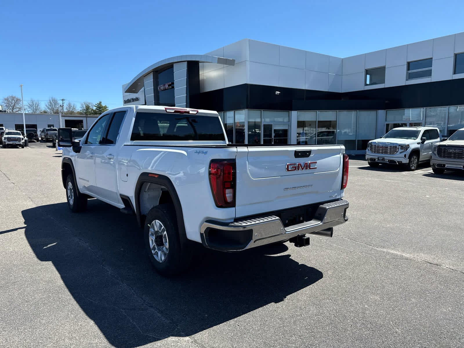 New 2026 GMC Sierra 2500 SLE w/ SLE Value Package; AWD/4WD image 3