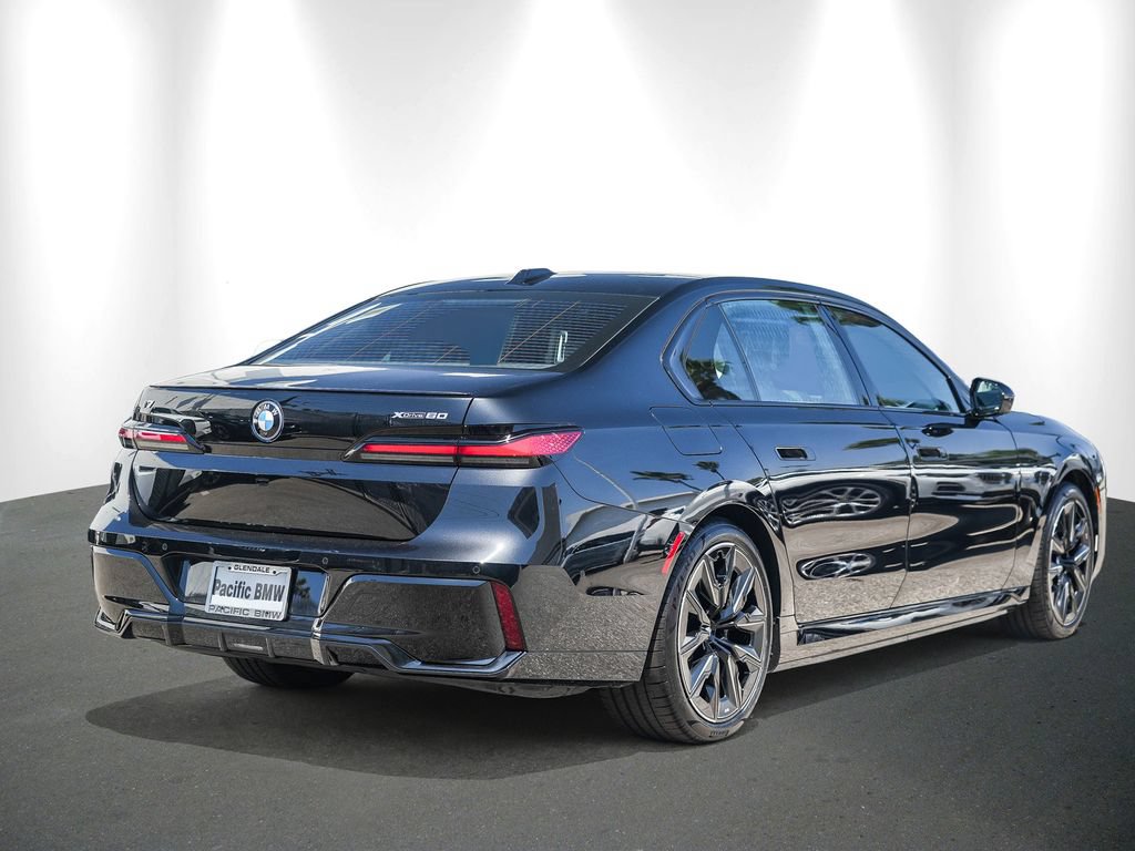 Used 2023 BMW i7 xDrive60 AWD/4WD image 6