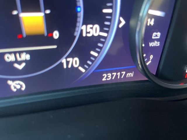 Used 2024 Buick Enclave Avenir w/ Avenir Technology Package image 24