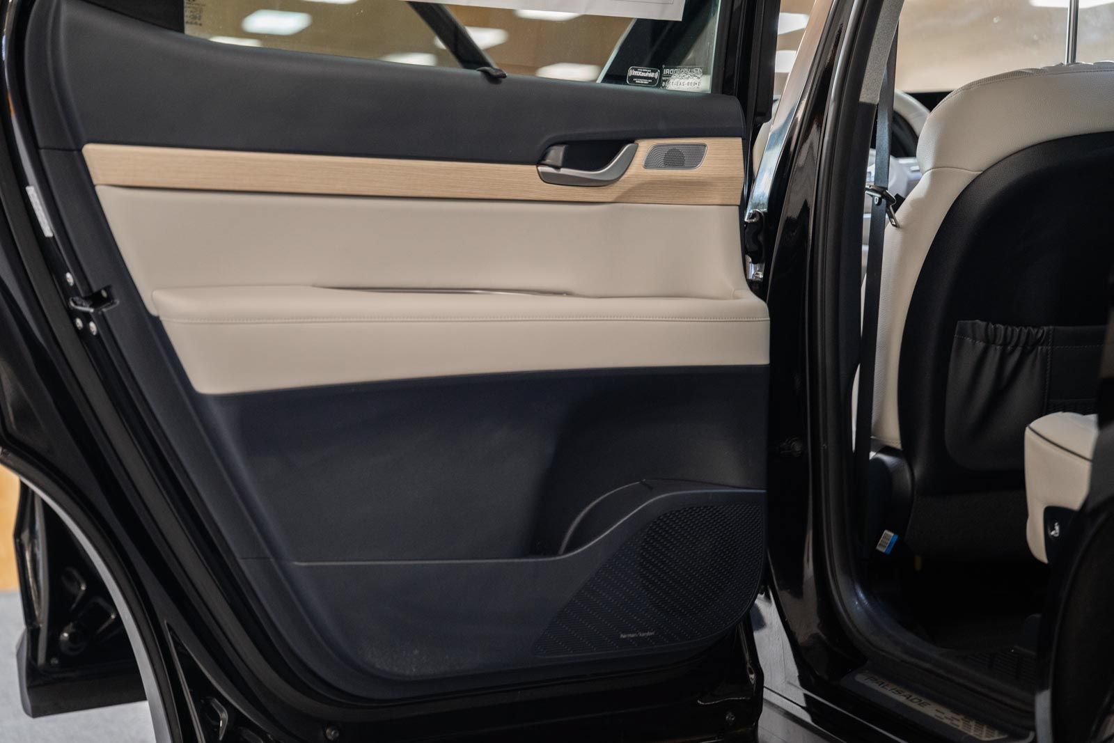 Used 2024 Hyundai Palisade Limited AWD/4WD image 44