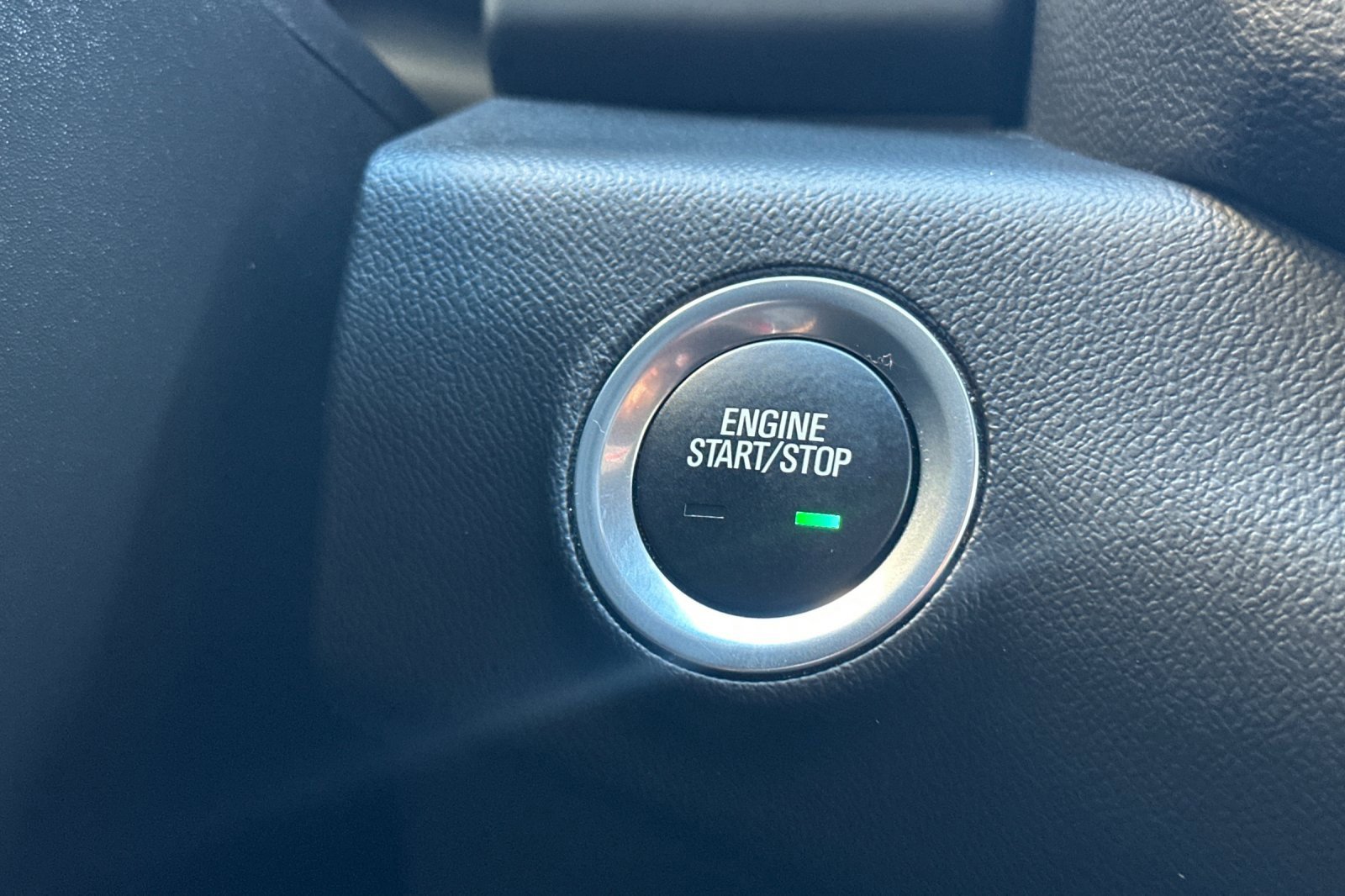 Used 2024 GMC Terrain SLE image 29