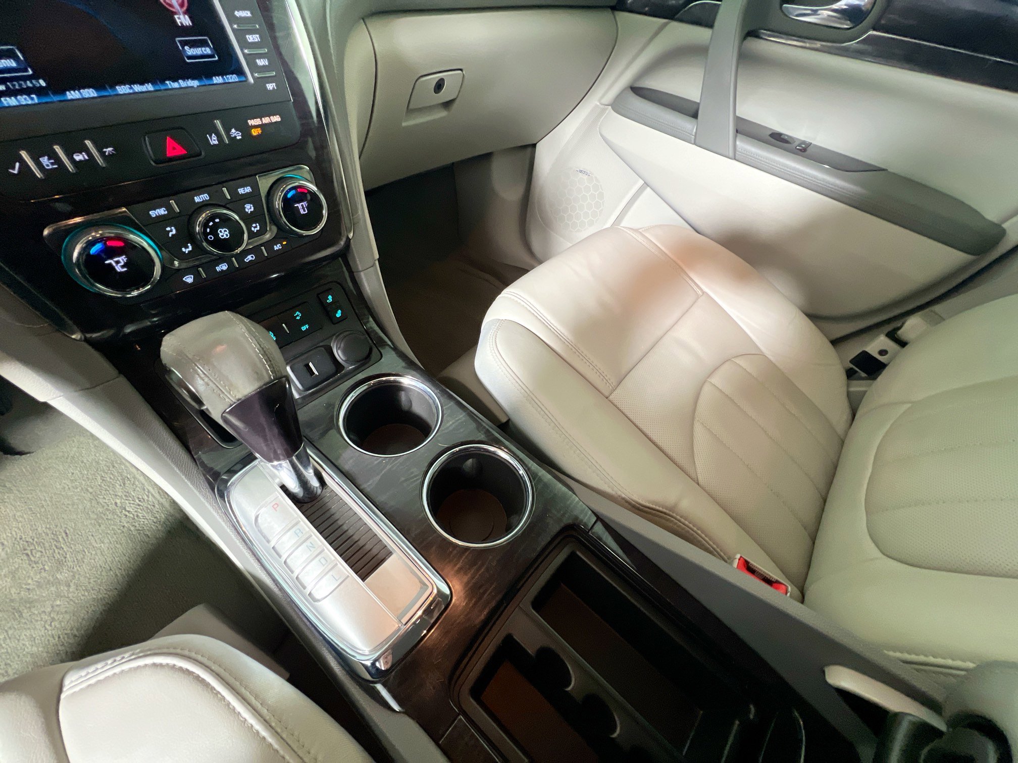 Used 2016 Buick Enclave Leather image 23