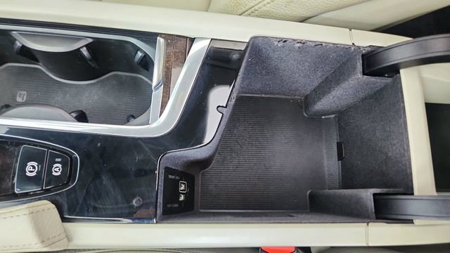 Used 2019 Volvo S90 T5 Momentum w/ Protection Package Premier image 50