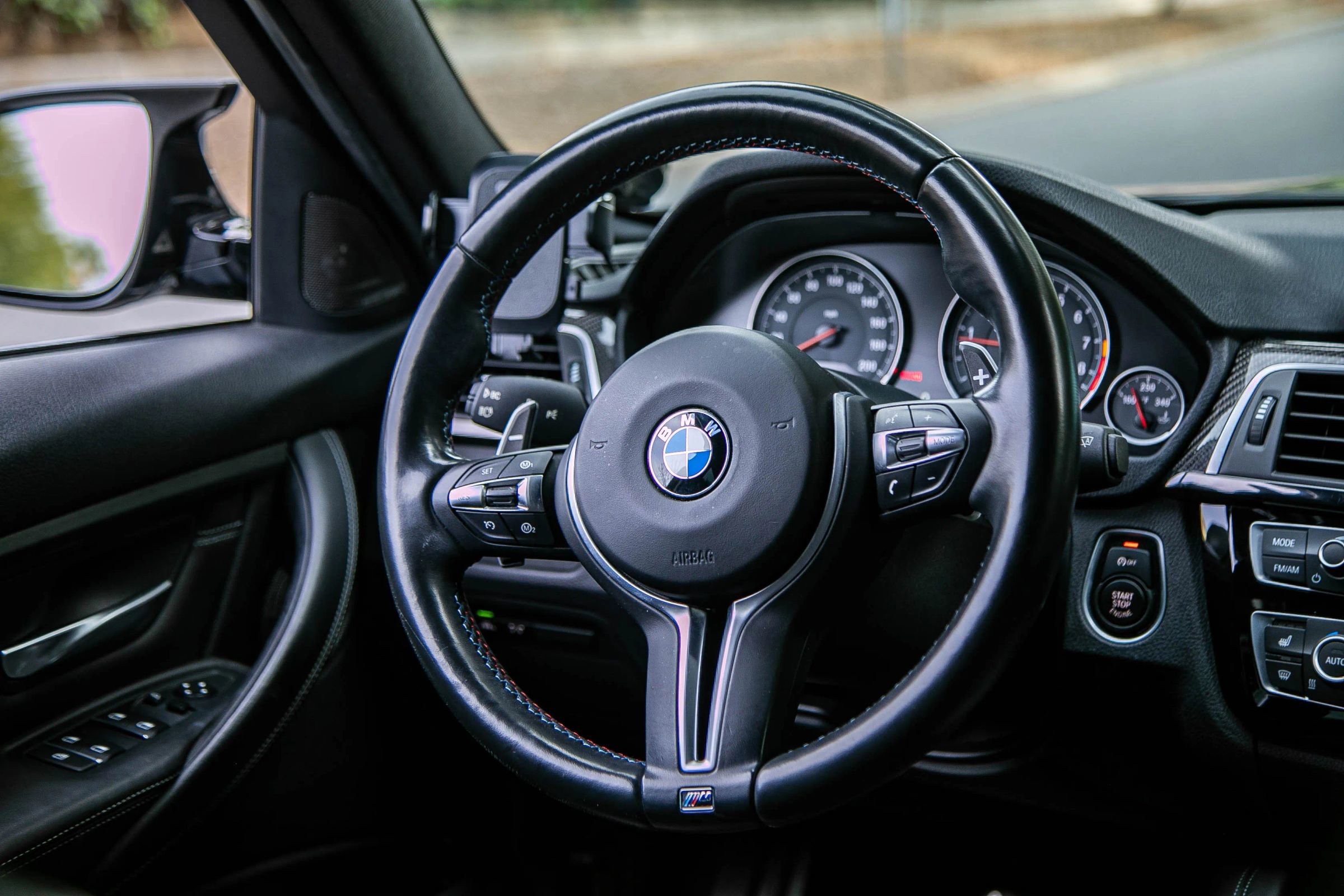 Used 2017 BMW M3 RWD image 24