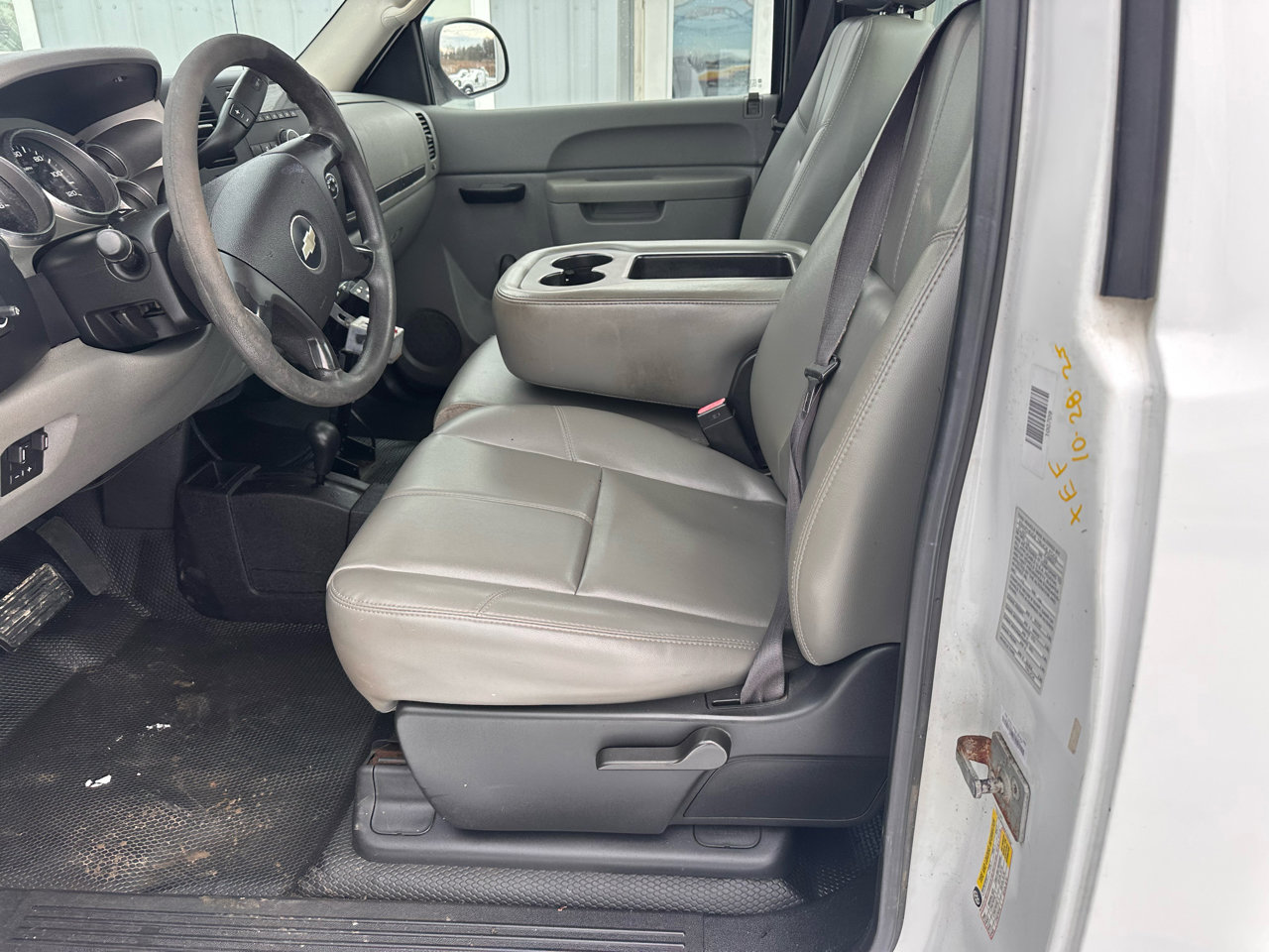 Used 2010 Chevrolet Silverado 2500 W/T w/ Snow Plow Prep Package image 8