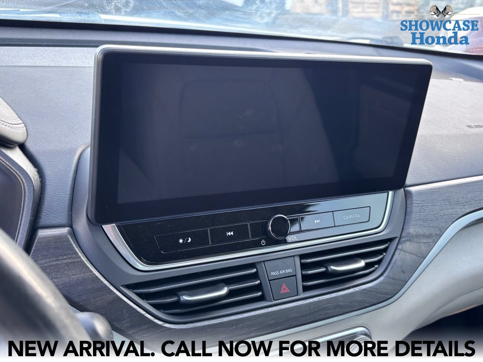 Used 2024 Nissan Altima 2.5 SL FWD image 11