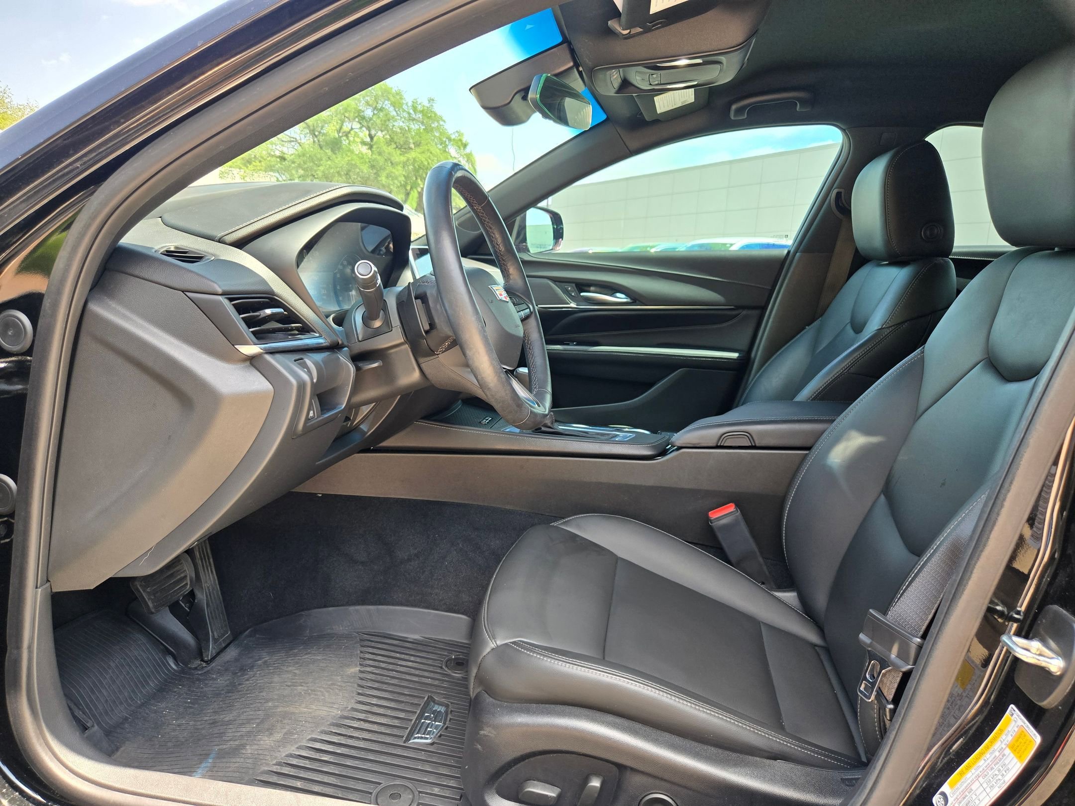 Used 2024 Cadillac CT4 Luxury w/ Cold Weather Package RWD image 9