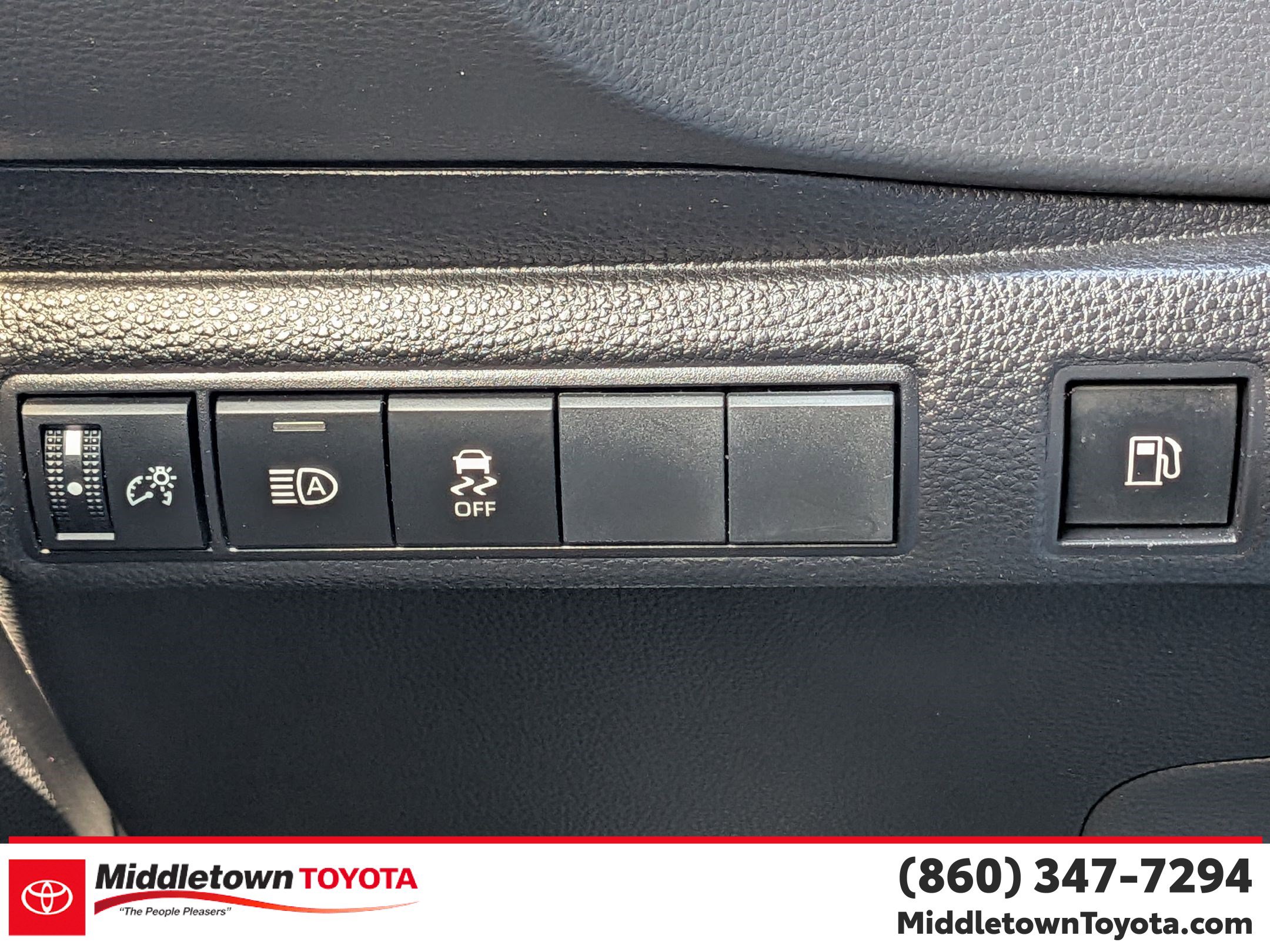 Certified 2024 Toyota Corolla SE image 18