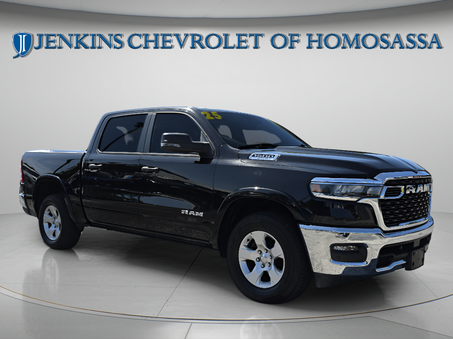 Used 2025 RAM 1500 Big Horn AWD/4WD image 1
