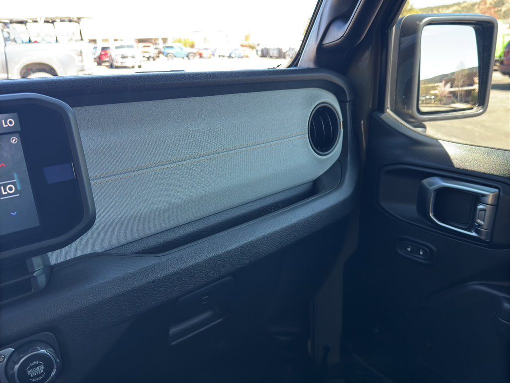 Certified 2025 Jeep Wrangler Unlimited Sport image 28