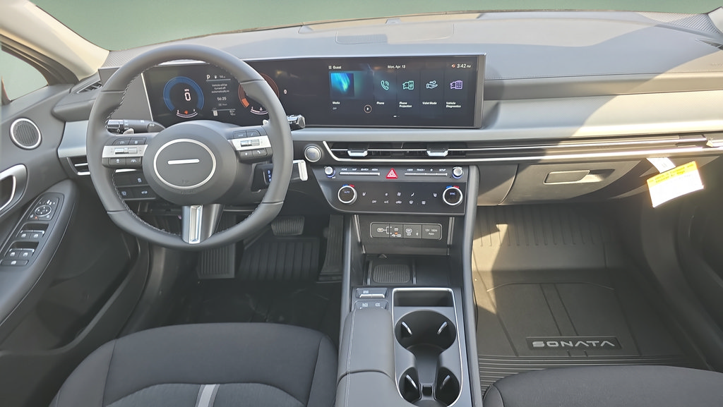 New 2026 Hyundai Sonata SEL AWD/4WD image 18