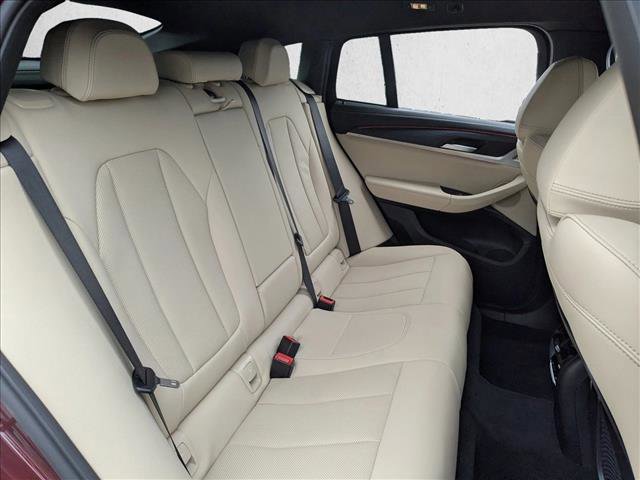Certified 2025 BMW X4 M40i w/ Premium Package image 21