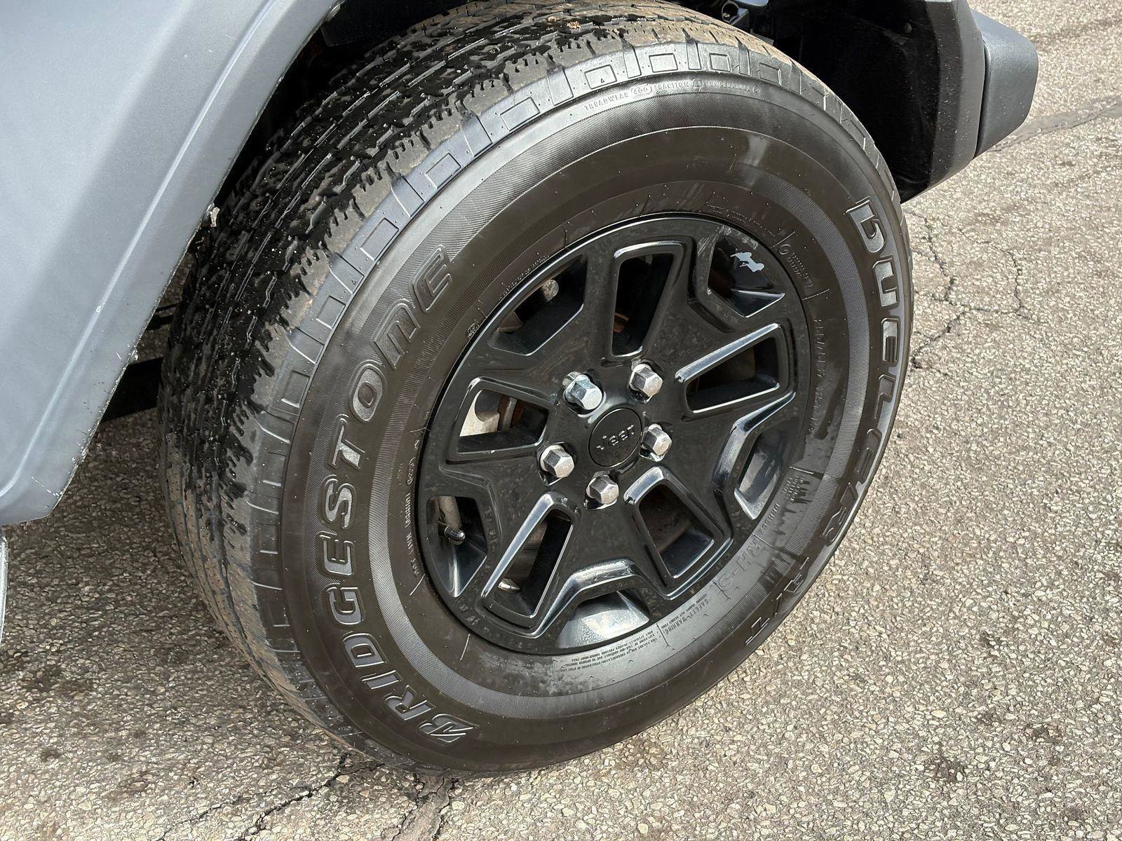 Used 2018 Jeep Wrangler Unlimited Sport S image 9