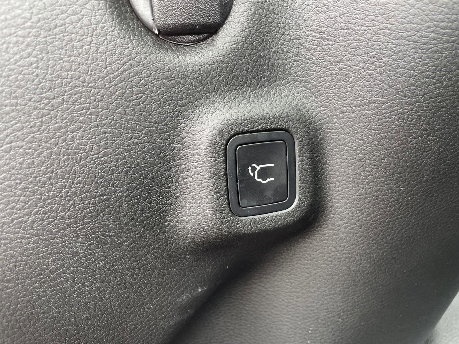 Used 2024 Jeep Compass Trailhawk w/ Trailhawk Elite Group image 41