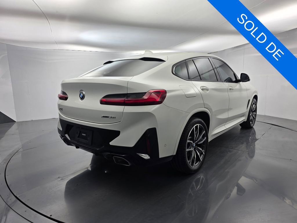 Used 2022 BMW X4 xDrive30i w/ M Sport Package 2 image 4