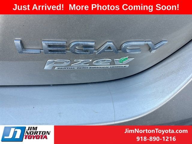 Used 2017 Subaru Legacy 2.5i Limited image 5
