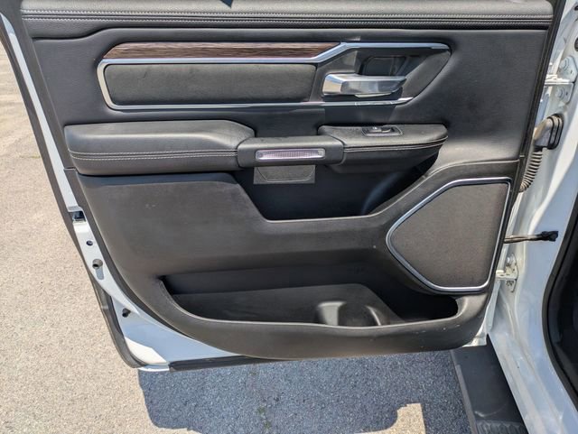 Used 2019 RAM 1500 Laramie AWD/4WD image 23