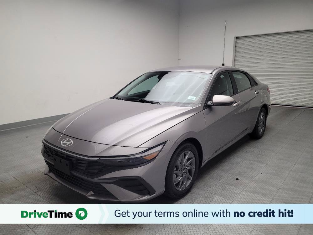 Used 2024 Hyundai Elantra Blue
