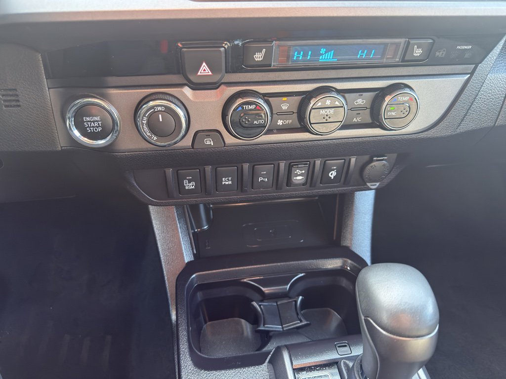 Used 2016 Toyota Tacoma TRD Sport image 21