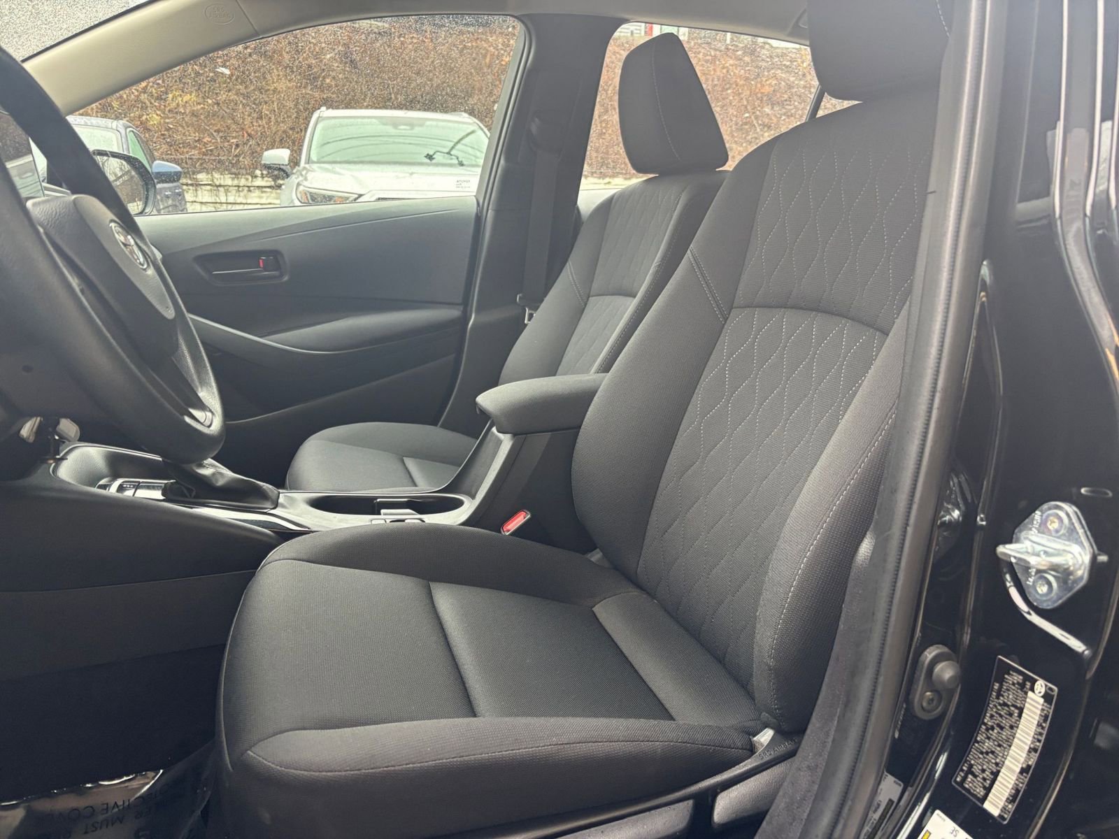 Used 2025 Toyota Corolla LE image 35
