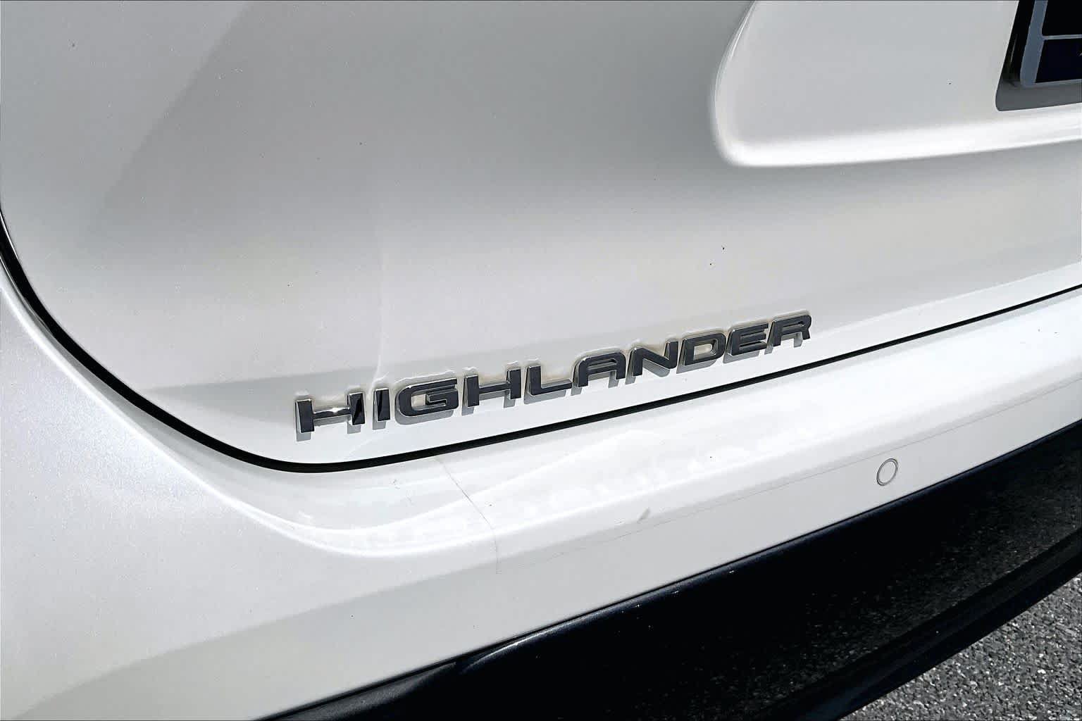 Used 2020 Toyota Highlander Limited FWD image 31