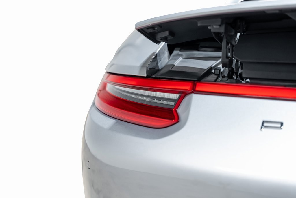 Used 2017 Porsche 911 Carrera 4S image 11
