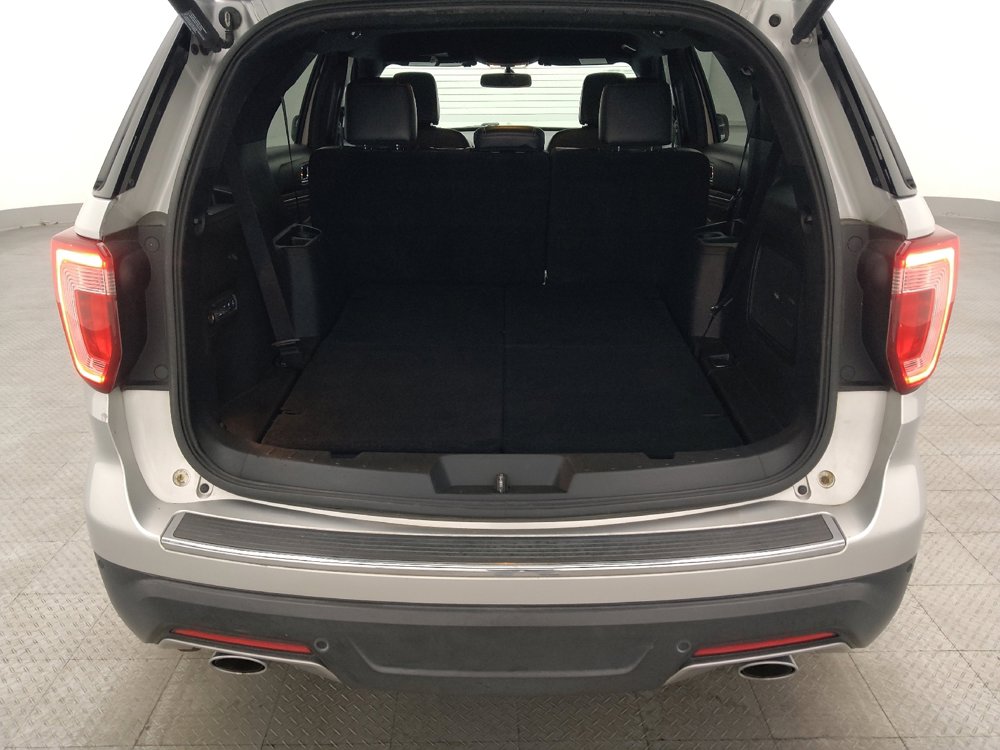 Used 2018 Ford Explorer Limited FWD image 29