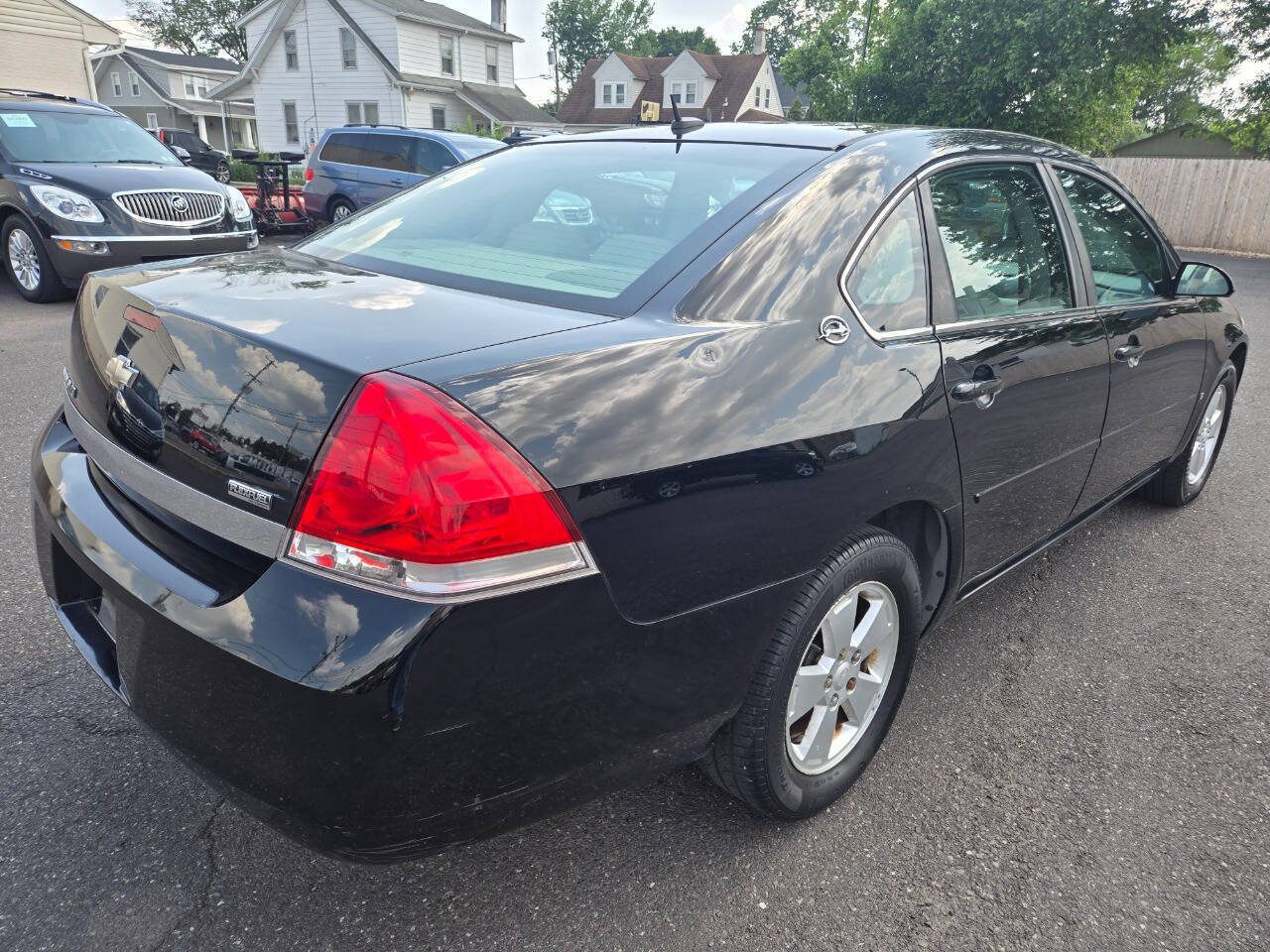 Used 2008 Chevrolet Impala LT FWD image 6