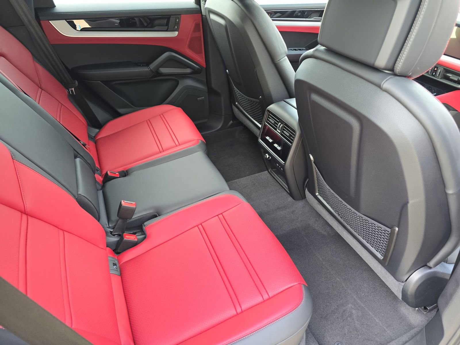 New 2026 Porsche Cayenne S image 26