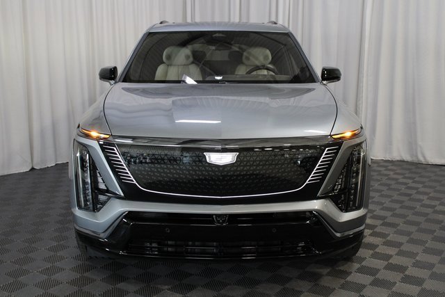 New 2026 Cadillac Vistiq Sport image 2