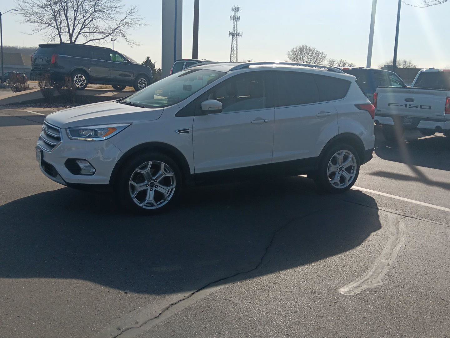 Used 2019 Ford Escape Titanium image 10