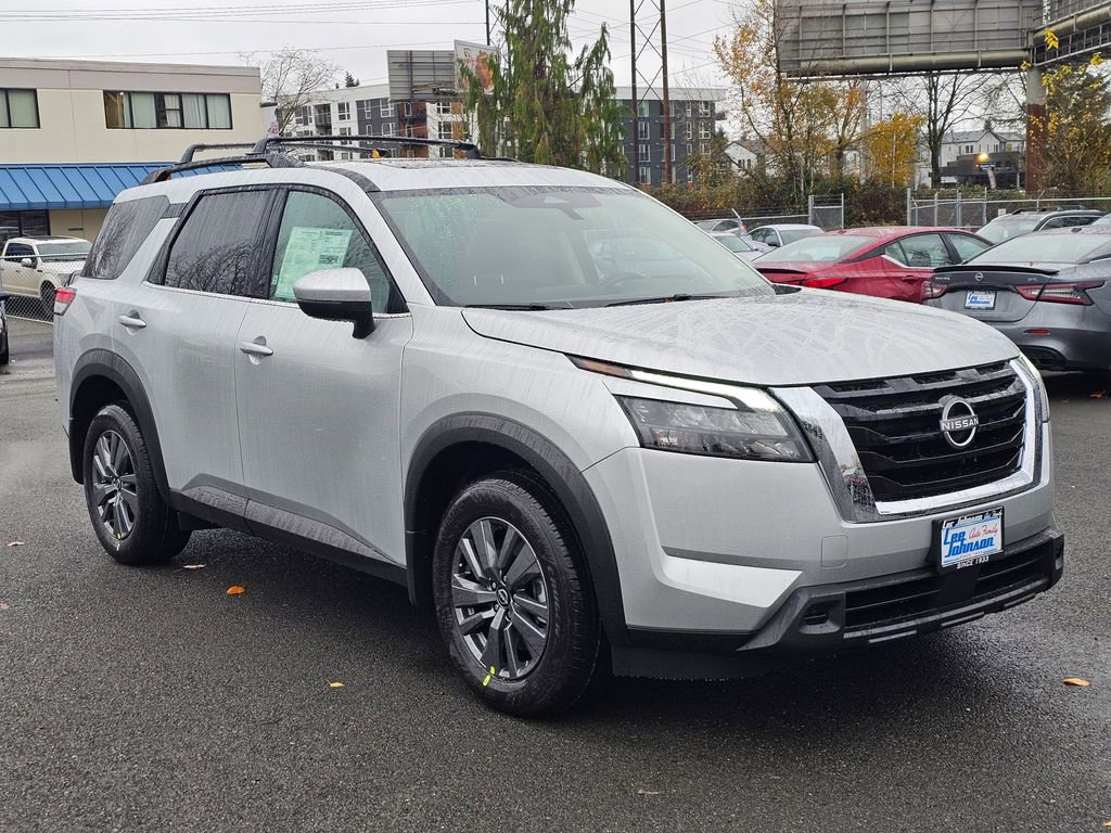 New 2025 Nissan Pathfinder SV w/ SV Premium Package image 3