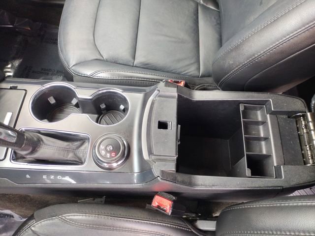 Used 2017 Ford Explorer XLT w/ Equipment Group 202A image 27