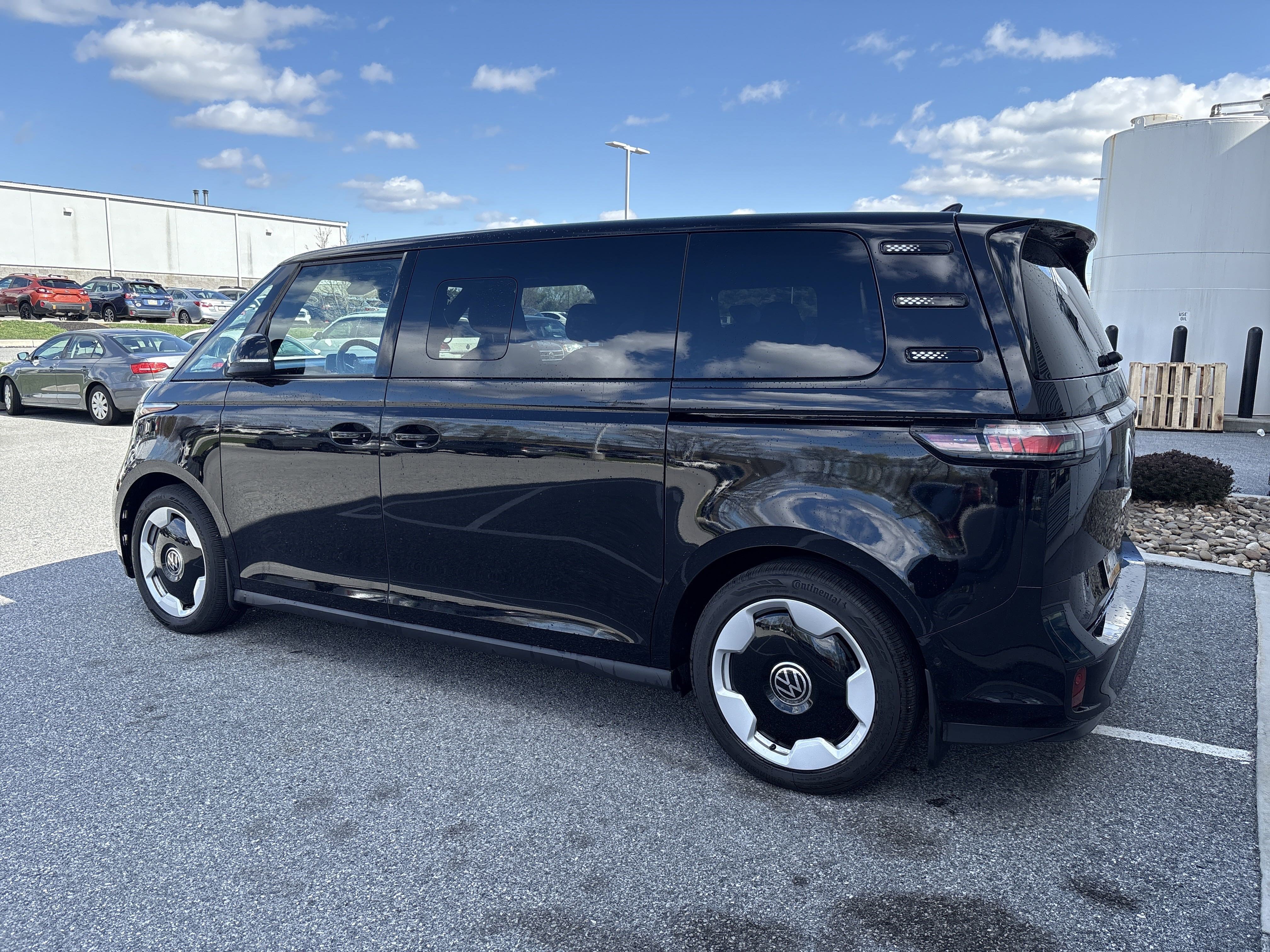 New 2025 Volkswagen ID. Buzz Pro S image 4