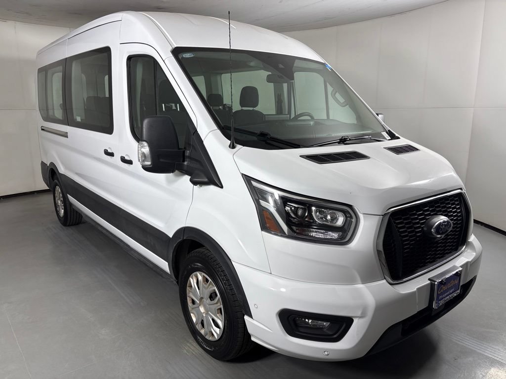 Used 2023 Ford Transit 350 XLT RWD image 2