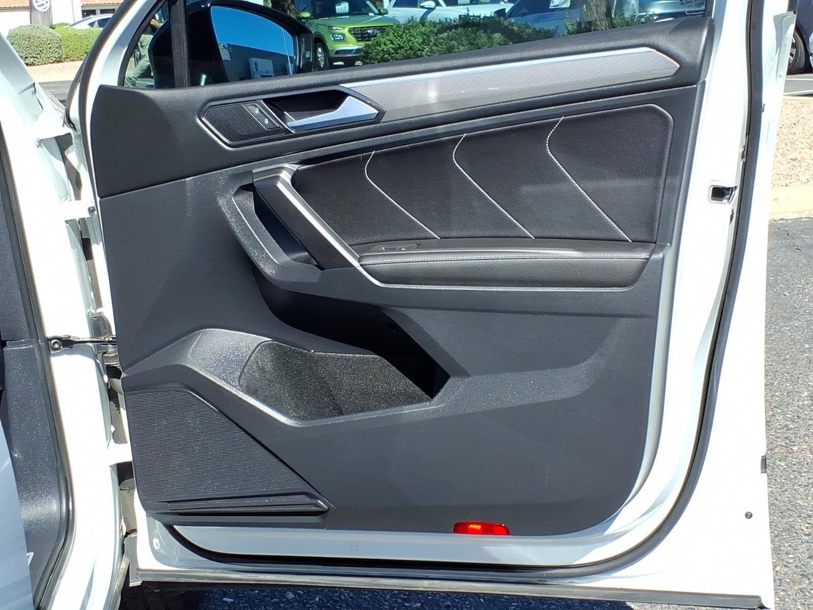 Certified 2023 Volkswagen Tiguan SE R-Line FWD image 14