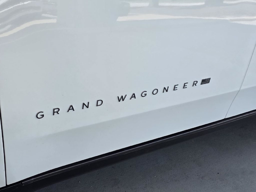 New 2026 Jeep Grand Wagoneer Summit AWD/4WD image 53