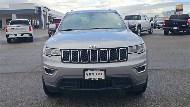 Used 2021 Jeep Grand Cherokee Laredo X image 3