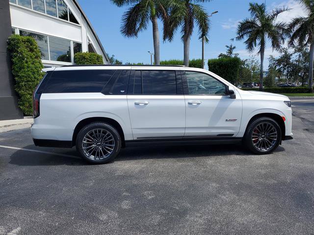 Certified 2023 Cadillac Escalade ESV V AWD/4WD image 24