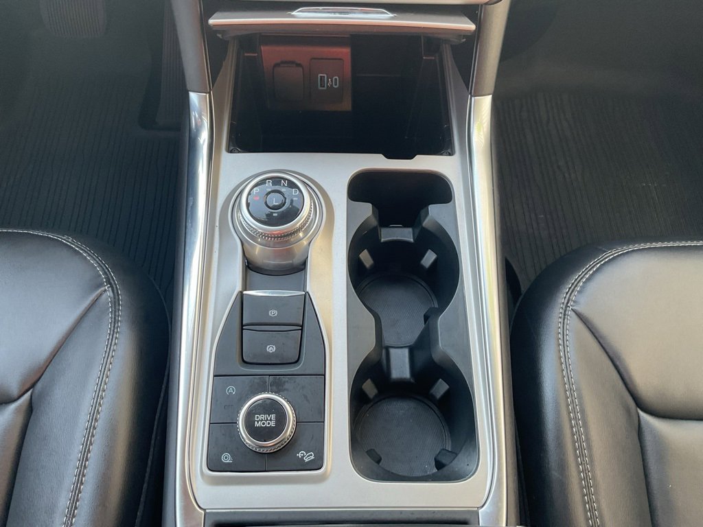 Used 2023 Ford Explorer XLT w/ Equipment Group 202A image 16