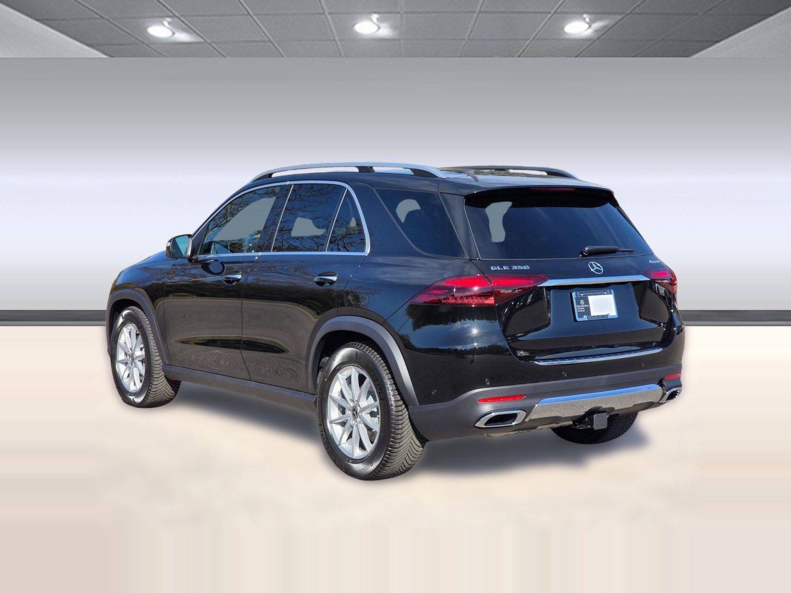 Used 2026 Mercedes-Benz GLE 350 4MATIC image 3
