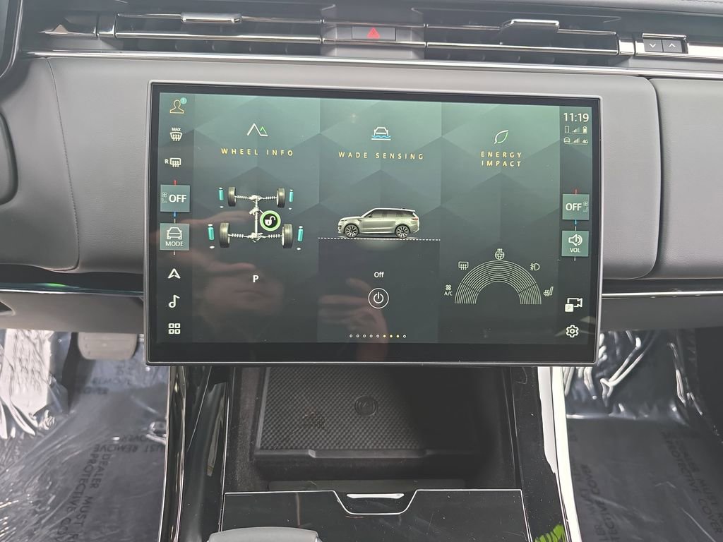 Certified 2025 Land Rover Range Rover Sport AWD/4WD image 21