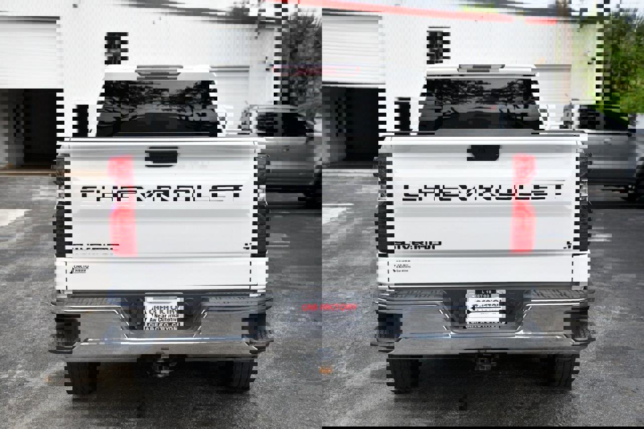 Used 2021 Chevrolet Silverado 1500 LT w/ LPO, Dark Essentials Package image 5