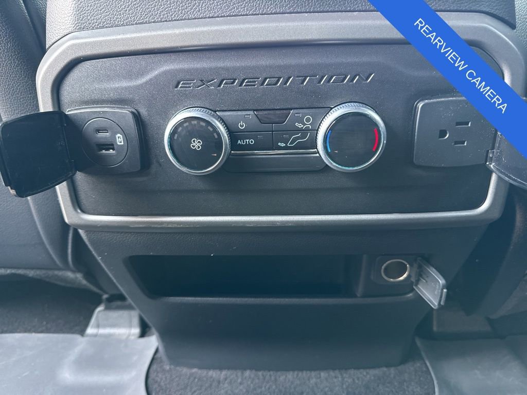 Used 2021 Ford Expedition XLT image 22