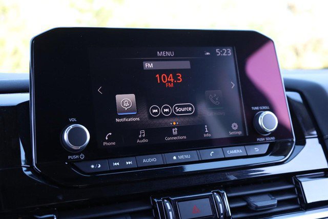 Certified 2025 Nissan Pathfinder SV FWD image 11